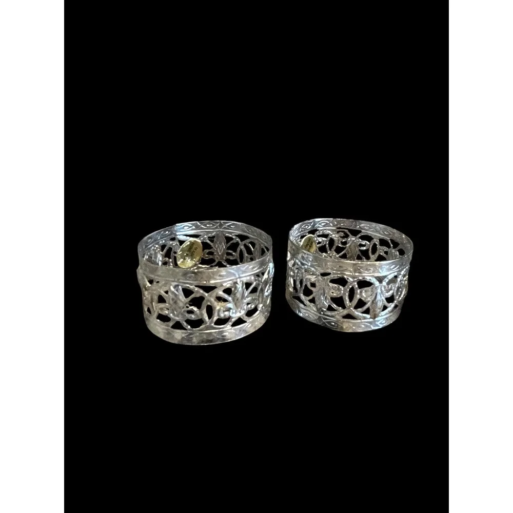Vintage Silver Tone Fleur De Lis Filigree Napkin Rings Set 4 Made in Hong Kong